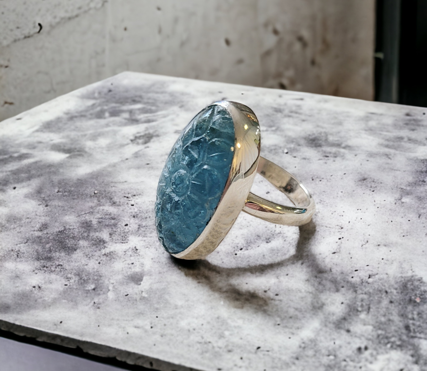 Carved Aquamarine Ring