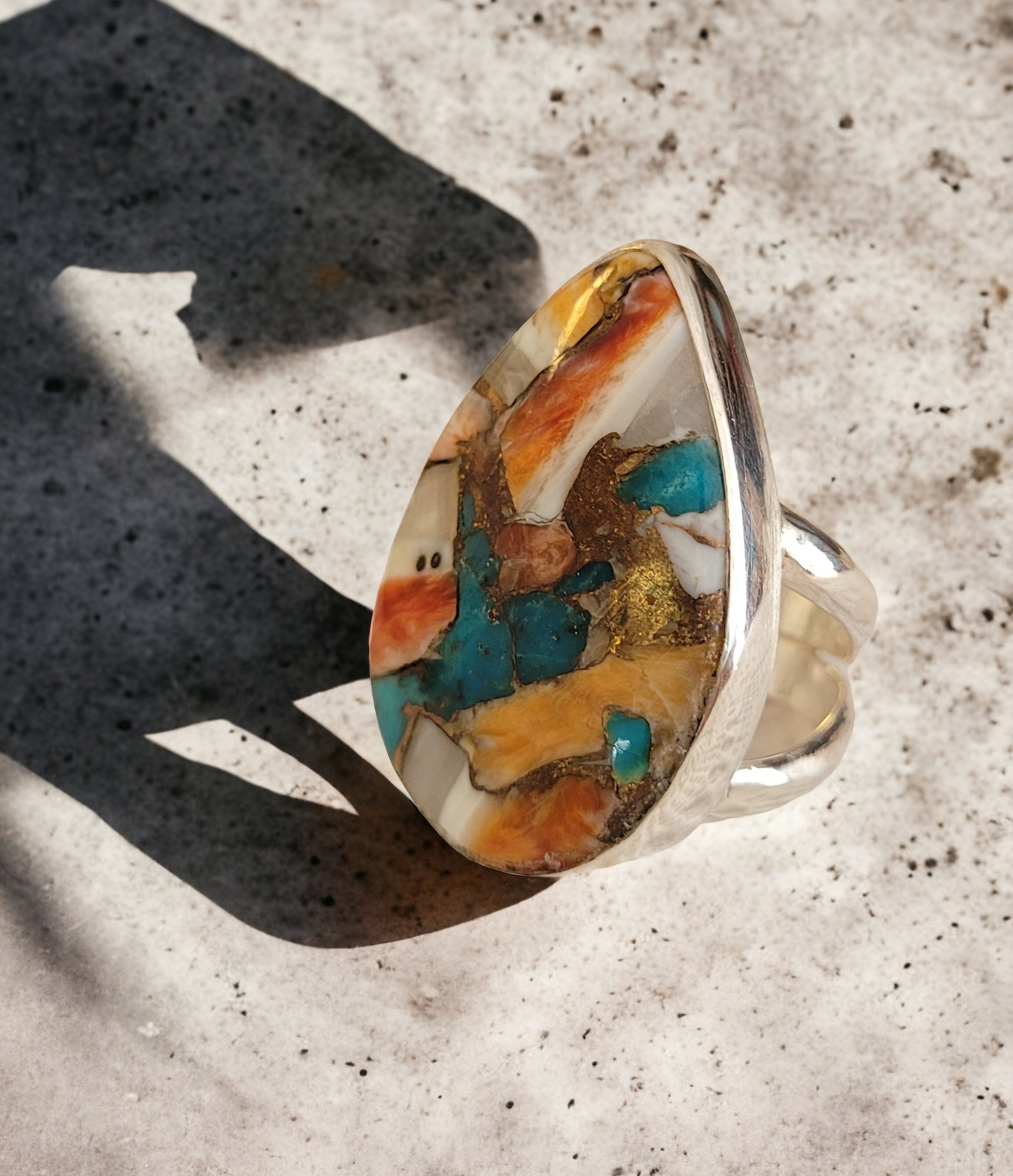 Spiney Oyster with Kingman Turquoise Ring